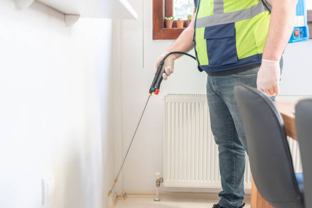 Best Exterminator Services  in Portage Lakes, OH